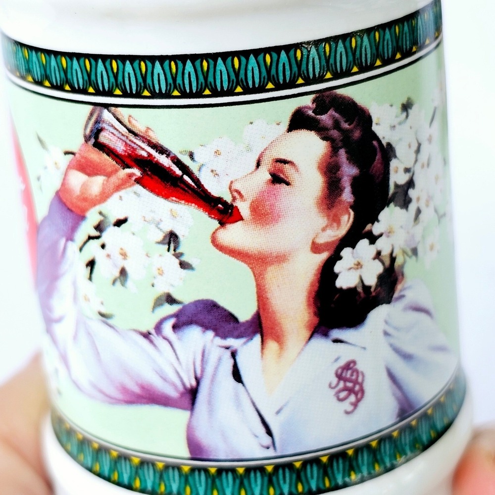 1997 Coca-Cola Mini Mug Set Pin-up Girl Retro Advertising Ceramic Mugs 3pc